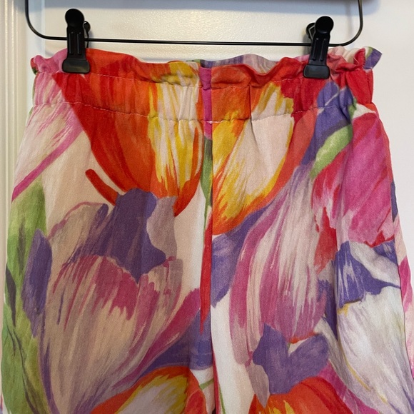 Pepaloves Tulip Floral Shorts - Picture 2 of 7